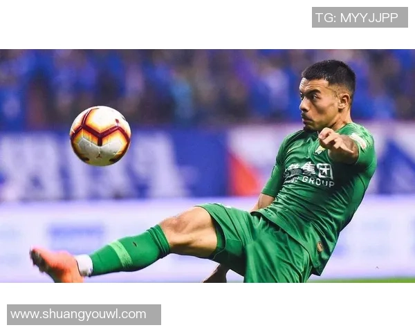 世界杯后回归赛场的球星们重返绿茵，展现全新风采与挑战