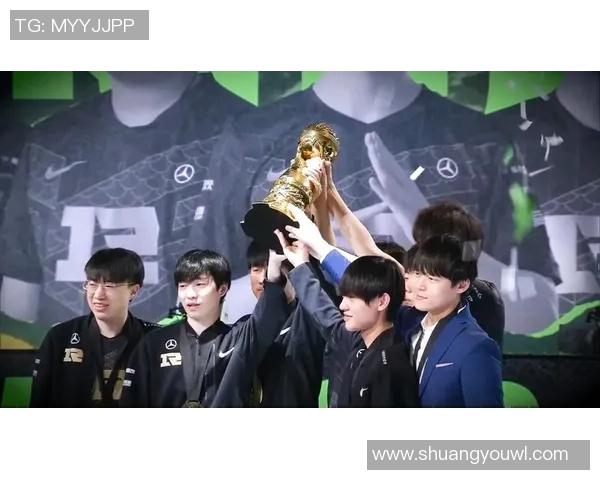 世界足球三巨星争锋对决 谁将登顶足坛巅峰荣耀 世界足球三巨星争锋对决 谁将登顶足坛巅峰荣耀