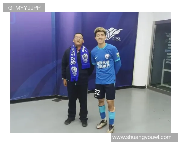 从稚嫩童年到绿茵传奇小孩成长为闪耀足球巨星的励志之路 从稚嫩童年到绿茵传奇小孩成长为闪耀足球巨星的励志之路