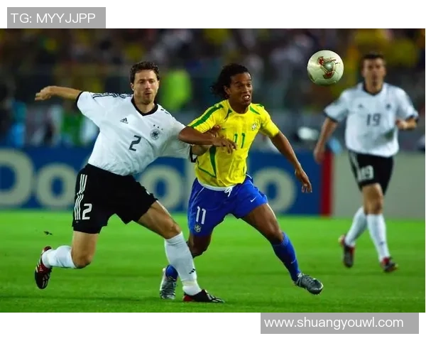 十大被误判的足球球星揭示职业生涯转折点与裁判失误的悲剧故事 十大被误判的足球球星揭示职业生涯转折点与裁判失误的悲剧故事