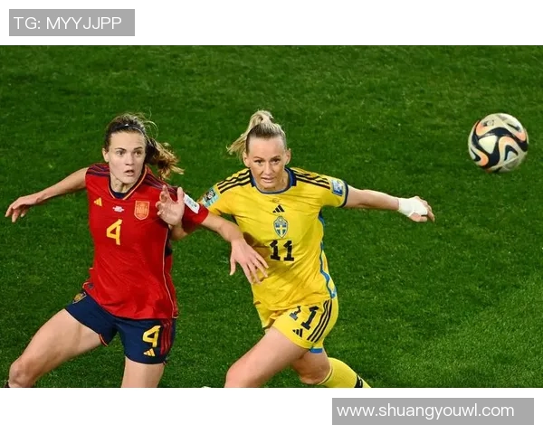 女足球星醉酒后失控画面曝光引发热议,网友纷纷热议其形象与职业生涯影响 女足球星醉酒后失控画面曝光引发热议,网友纷纷热议其形象与职业生涯影响