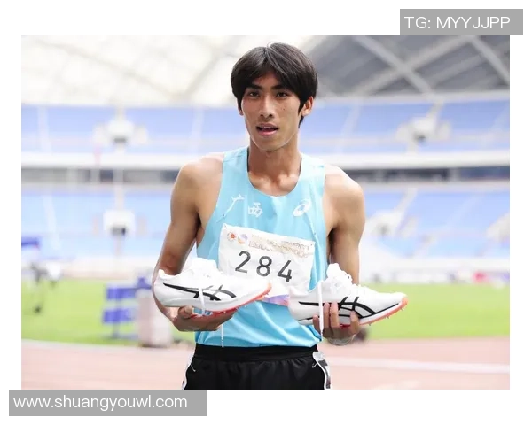 谁是足球场上最刚的球星 他的坚韧与霸气让人无法忽视